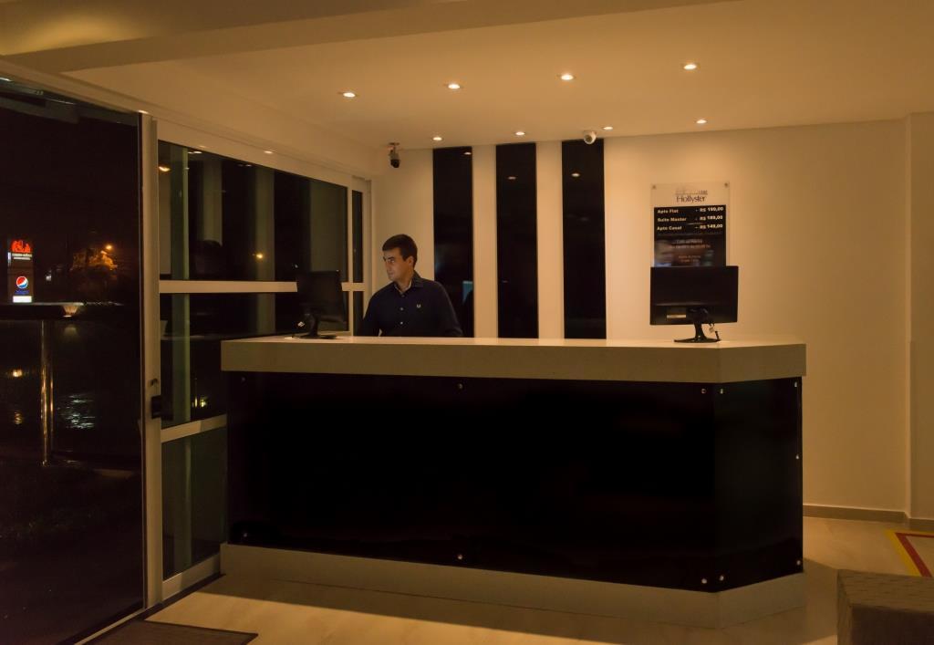 Hollyster Hotel Pinhais Екстер'єр фото