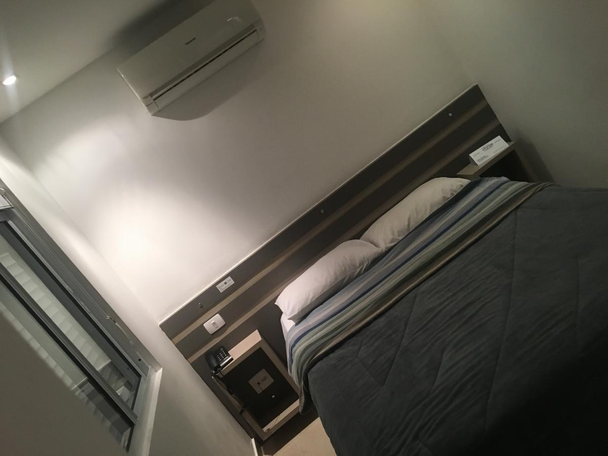 Hollyster Hotel Pinhais Екстер'єр фото