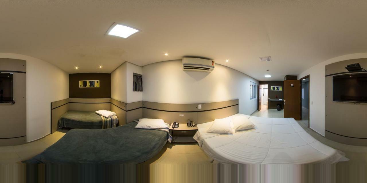 Hollyster Hotel Pinhais Екстер'єр фото