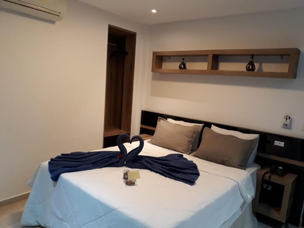 Hollyster Hotel Pinhais Екстер'єр фото
