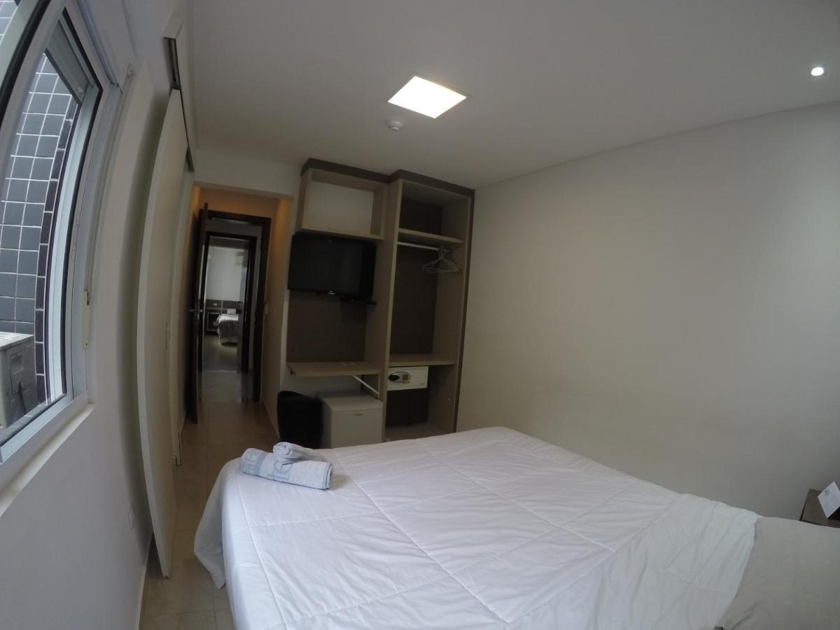 Hollyster Hotel Pinhais Екстер'єр фото