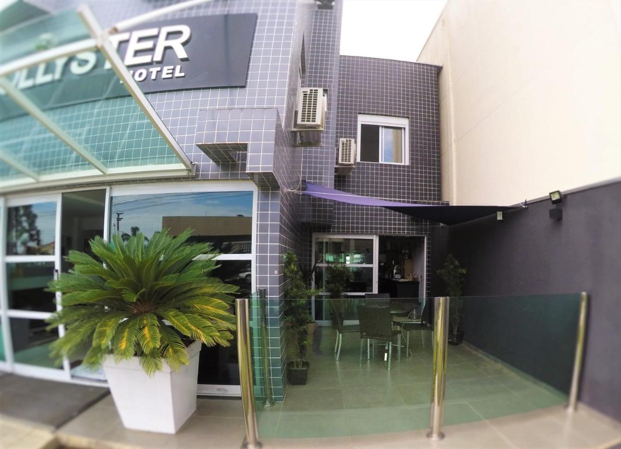 Hollyster Hotel Pinhais Екстер'єр фото